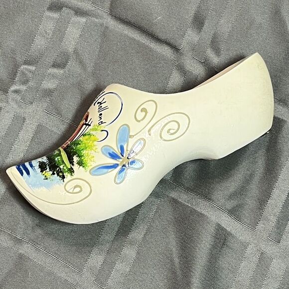 Holland Dutch Hand Carved & Paint Wood Shoe Clog Decor Wall Hang Feat Souvenir - Picture 3 of 6